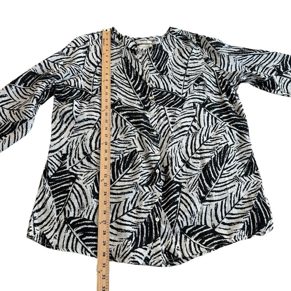 Cynthia Rowley 1X Linen Palm Print Roll Tab Sleeves Mother of Pearl Buttons Top - Picture 11 of 16